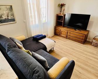 Apartments and rooms with parking space Makarska - 18028 - Makarska - Sufragerie