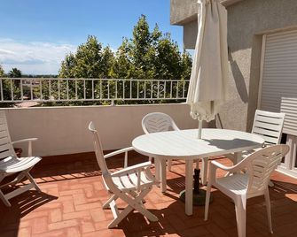 Empuriabrava: Comfortable 6-Person Apartment + 21m2 Terrace - Empuriabrava - Balkon