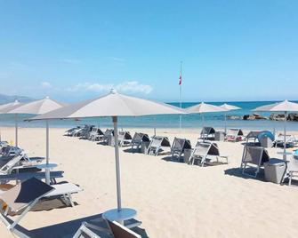 Hotel Mercede 2 - San Felice Circeo - Strand