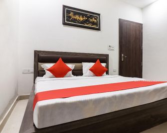 Hotel O Diamond Star - Hisar - Bedroom