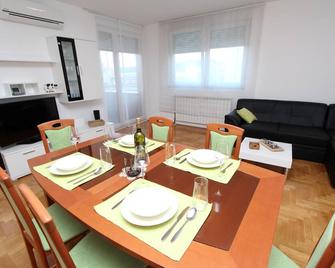 Apartment Mladen - Pula - Essbereich