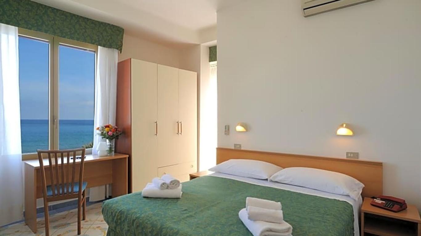 Hotel Delfino