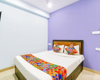 Fabexpress Night Eye - Hyderabad - Bedroom