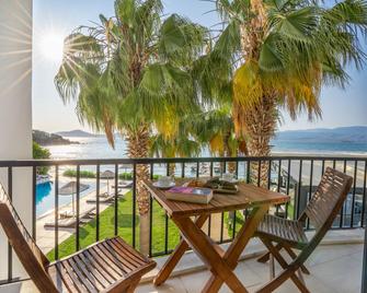 Med-Inn Boutique Hotel - Bodrum - Balcón