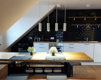 Modern 3-room apartment with a view of Regensburg - Donaustauf - Küche