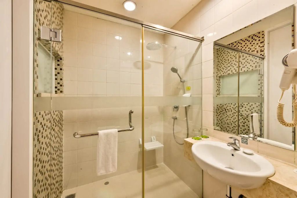 نيو هوتل ميلاواي باي أستون