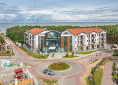 Apartamenty Sun & Snow Continental - Krynica Morska - Building