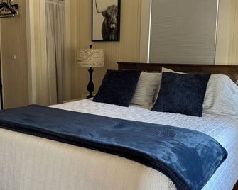 Cozy Carriage House near Mystic - Groton - Bedroom