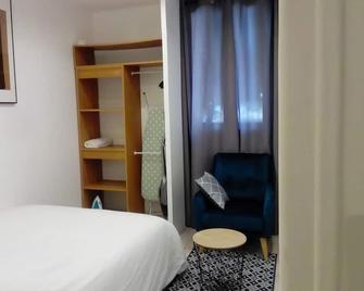 Appartement AAD1 Clamart 200 m du Tramway T6 st pavé blc avec cuisine séparée - Clamart - Chambre