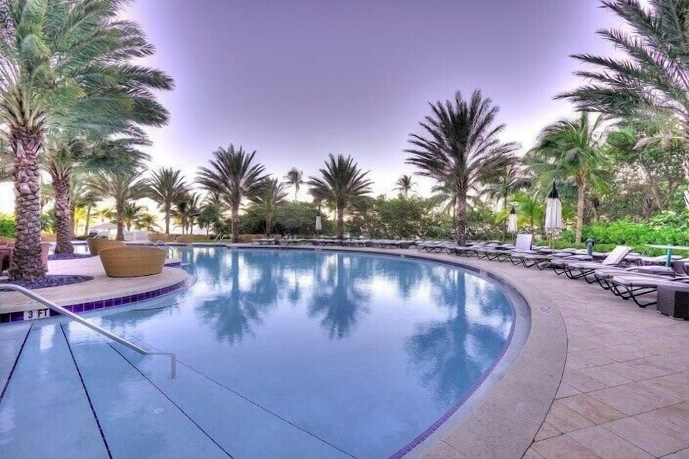 Lux Premiere Line 2/2.5 Ocean View W/ Enhanced Cleaning At Ritz - Bal Harbour - Басейн