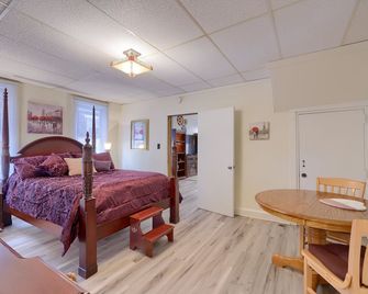 Spacious 1 BR Stratton House: A Cozy Downtown Stay Backing to Culp's Hill - Gettysburg - Bedroom