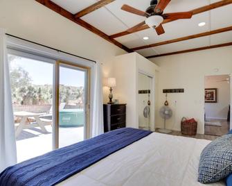 California Vacation Rental with Hot Tub and Patio! - Yucca Valley - Bedroom