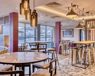 Premier Inn Porthmadog - Porthmadog - Restaurant