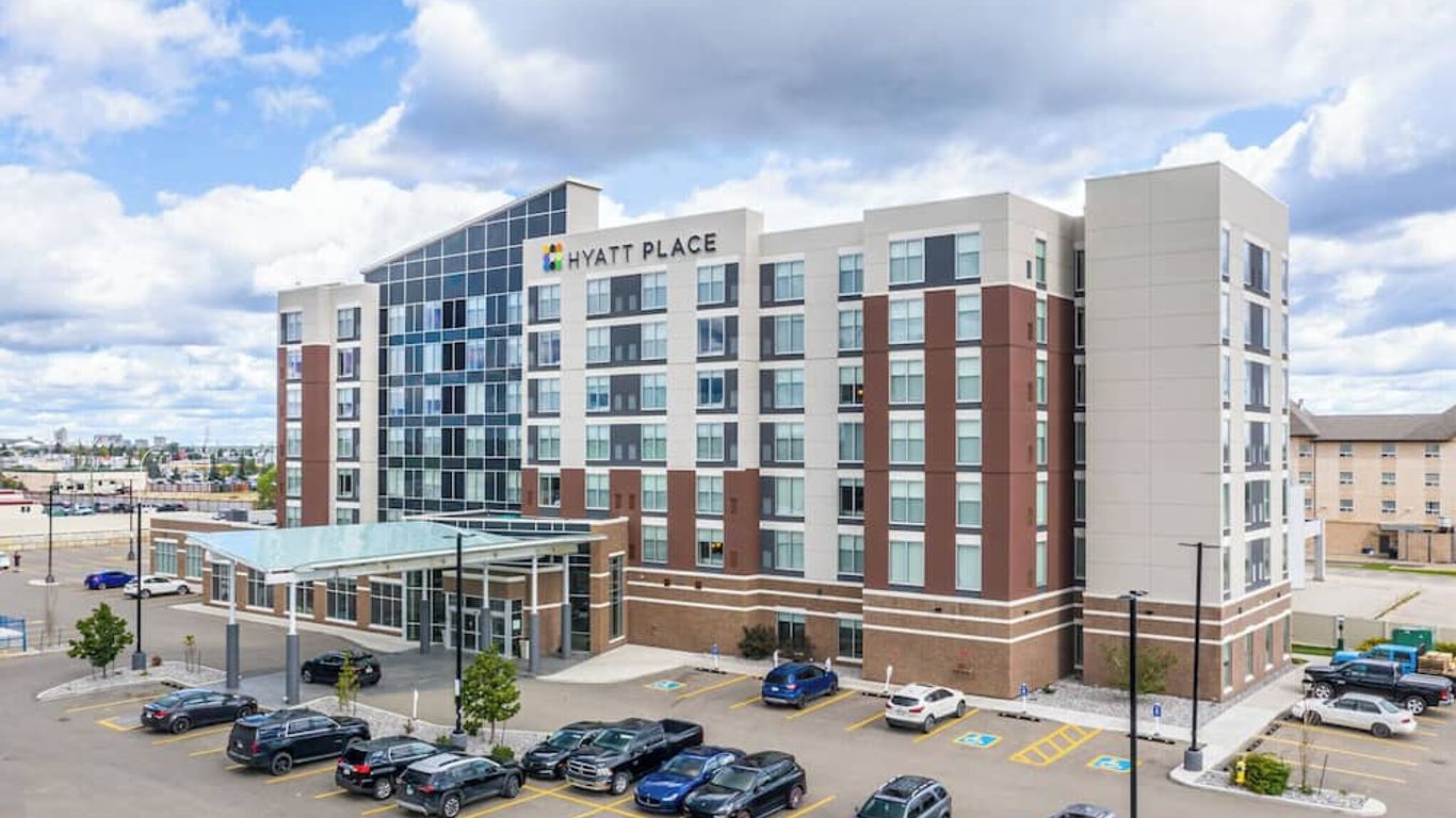 هايات بلايس إدمونتون ويست