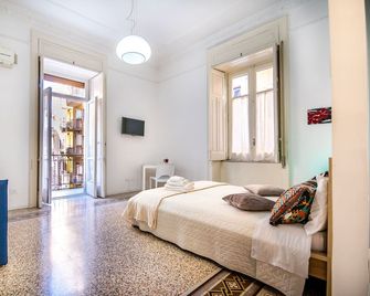 B&b Salerno - סלרנו - חדר שינה