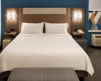 Holiday Inn Express & Suites Alliance - Alliance - Habitación