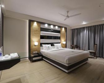 Hotel S3 Park, Ambernath - Ambarnath - Bedroom