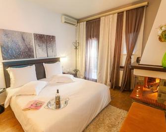 Chalet Castello - Paralia Panteleimonos - Habitación