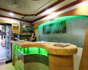 Hotel Park Inn - Kolkata - Front desk