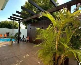 Casa em Cascavel Pr Para Temporada Show Rural Coopavel - Cascavel - Piscina