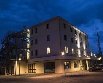 Hotel Corte Business - Cavriago - Gebouw