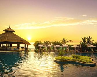 منتجع ذا سايلنج باي بيتش - Mũi Né - حوض السباحة