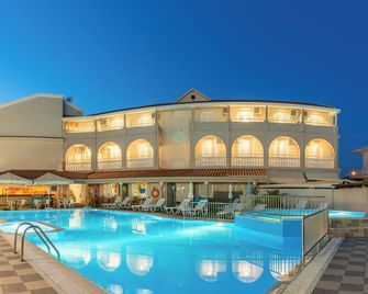 Aphrodite Beach Hotel Corfu - Roda - Pool