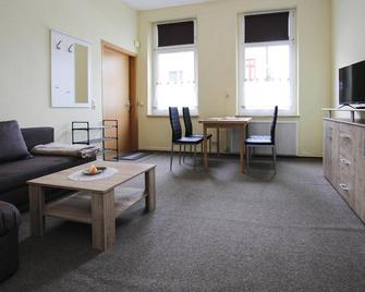 Apartment in Malchow with terrace - Malchow - Wohnzimmer