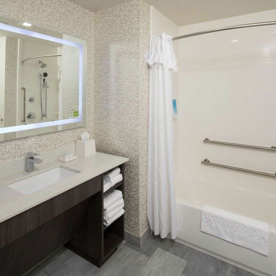 Bathroom view of Home2 Suites by Hilton Owasso