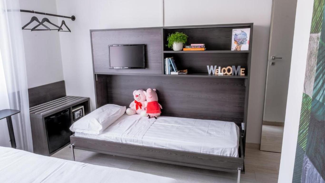 Lilium Maris Hotel
