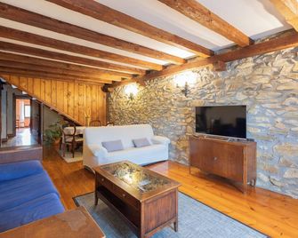 Zelaikoa Goikoa - baskeyrentals - Cestona - Sala de estar