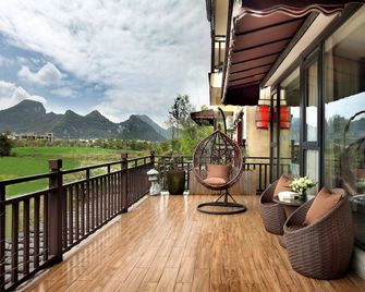 Peach Blossom Resort Hotel (Near Reed Fl - Guilin - Balcony