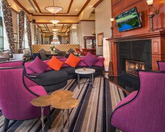 Courtyard by Marriott Stamford Downtown - Stamford - Lounge