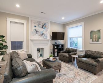 4632 سيكوند فلور هيستوريك هافن - سانت لويس - غرفة معيشة