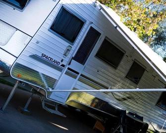 Strayleaves Caravan Park - Shepparton - Rakennus