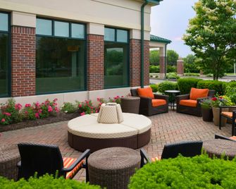 Hilton Garden Inn Hartford South/Glastonbury - Glastonbury - Patio