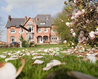 Domein Leegendael Bed & Breakfast Ruddervoorde - Oostkamp - Gebouw