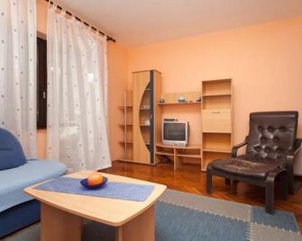 Guesthouse Resan - Медулін - Вітальня