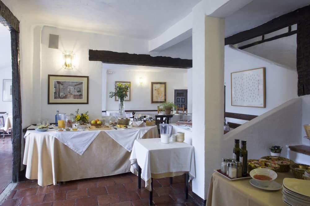 بوسادا دي سان خوسيه - كوينكا - مطعم