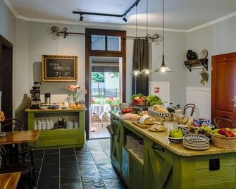 Oliwa Park Residence - Gdansk - Ruang makan