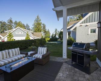 Luxury Beach House 3 Bedroom Ocean View - Pool - Bowser - Patio