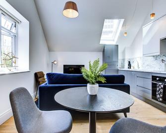 Hybrid Resi New Malden - New Malden - Dining room