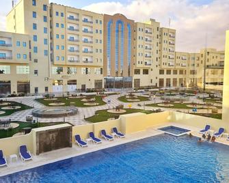 The Plaza Hotel and Resort - Salalah - Havuz