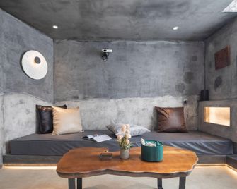 Yuansu Loft Space Aesthetics Homestay (Taiyuan Mixc Store) - Taiyuan - Sala de estar
