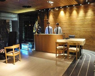 Hotel G.K. International - Chandigarh - Front desk