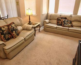 Paradise - Loughman - Sala de estar