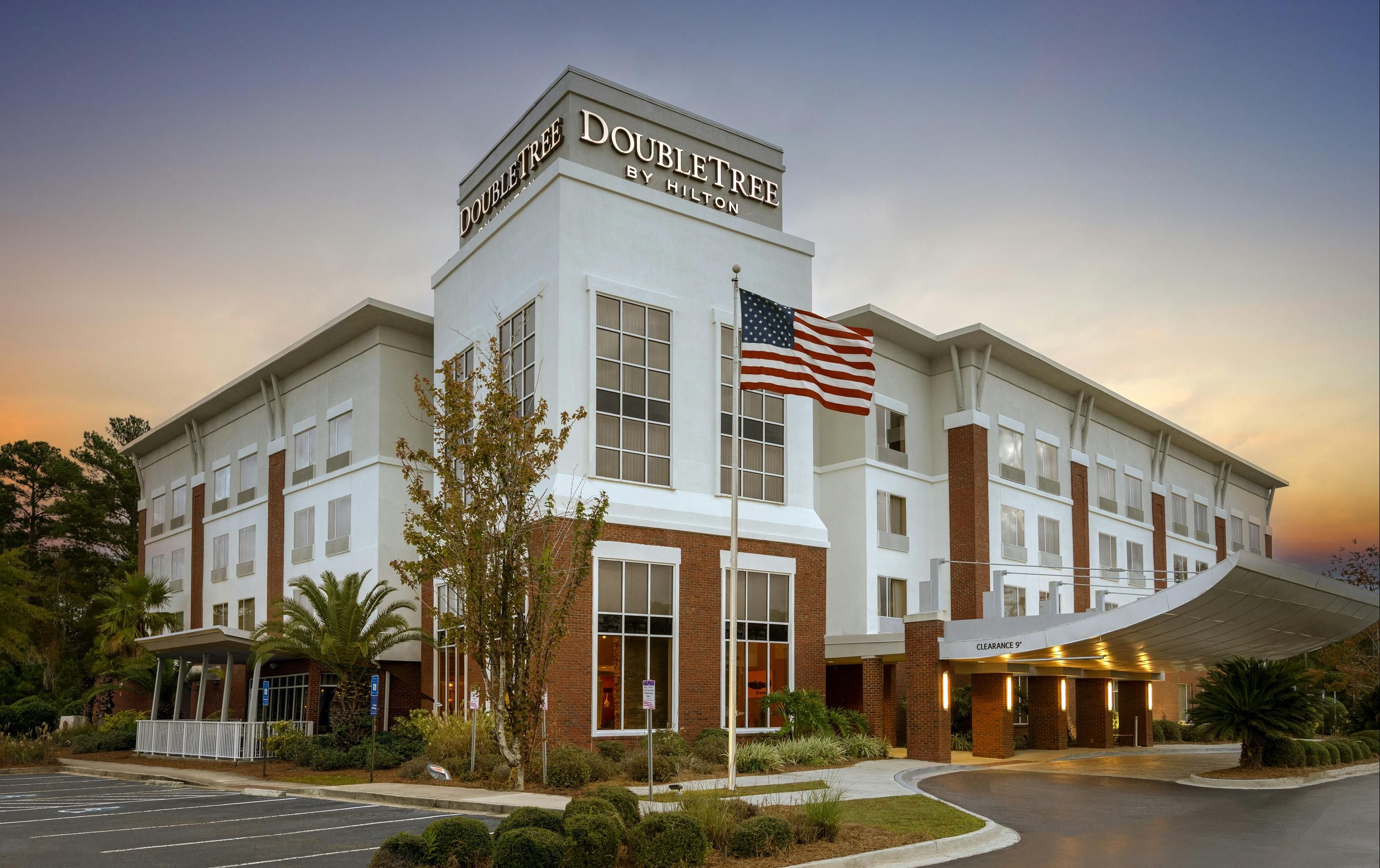 DoubleTree by Hilton Savannah Airport - Savannah - Building