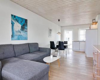 Apartment Haghni - 200m from the sea in NW Jutland by Interhome - Løkken - Pokój dzienny