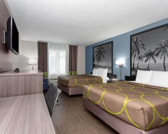 Super 8 by Wyndham Dania/Fort Lauderdale Arpt - Dania Beach - Chambre
