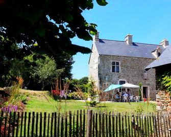 Manor House 5 Bedrooms 10 Beds 4 Kms From The Sea - La Haye - Edificio
